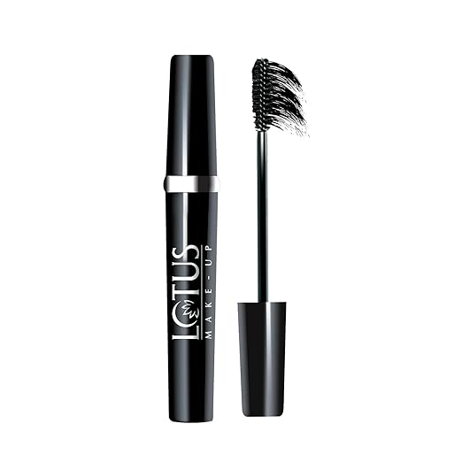 Lotus Herbals Maxlash Botanical Mascara 4g - Image 1
