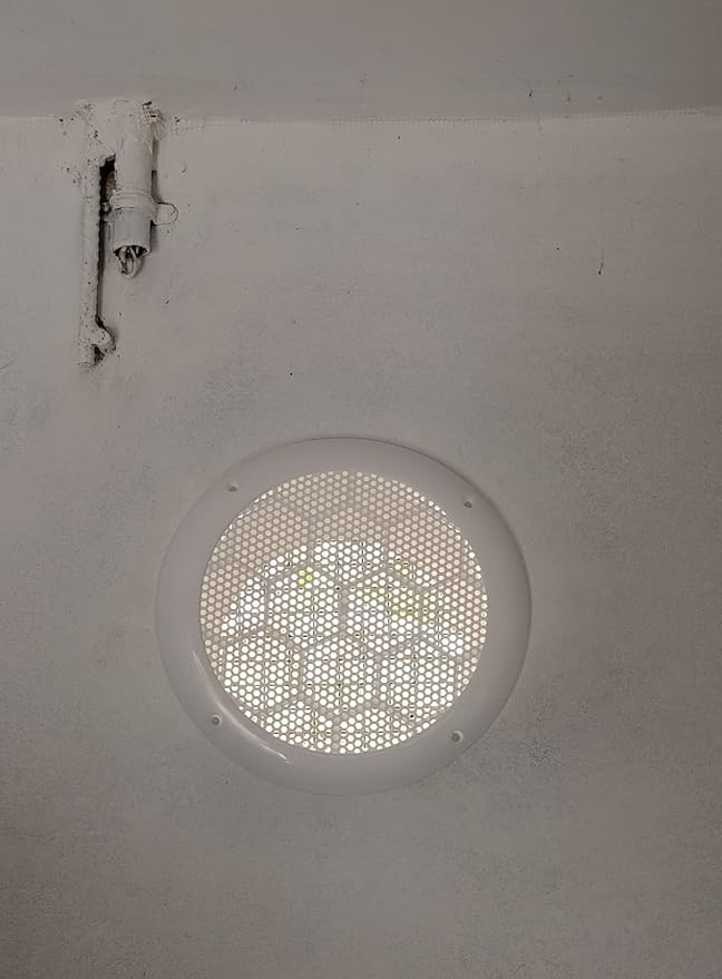  Wall Exhaust Fan Chimney Vent Pipe Back Cover with Mosquito Net, Dust Controller, White - 1 Piece - Image 1